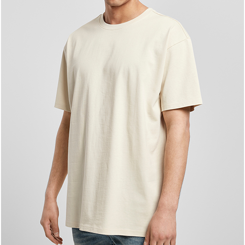 BY102_Shirt_Oversize_Modell_sand_front