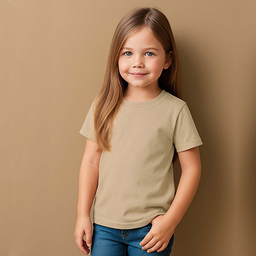 Kids-Classic-T_Modell_01.png